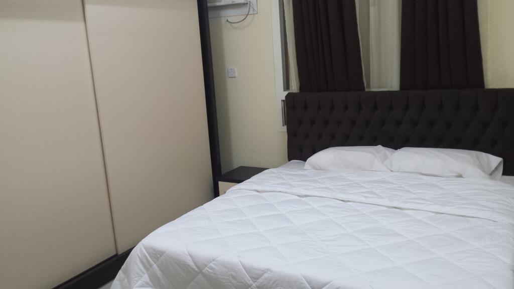 Golden Seasons Furnished Apartment Salalah Rum bild