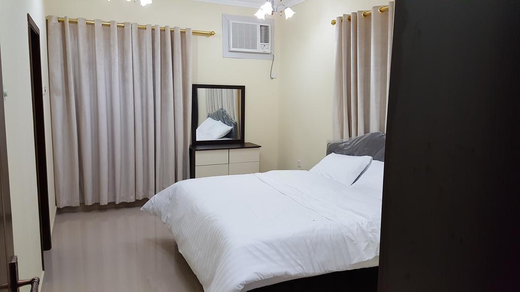 Golden Seasons Furnished Apartment Salalah Exteriör bild